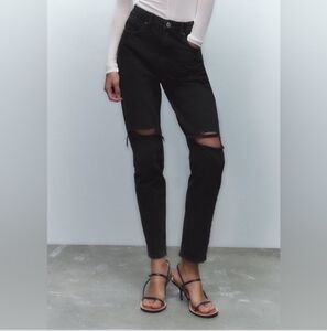 Zara Distressed Mom Denim Jeans,size 28/6
